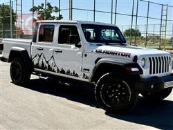 جيب جلاديتور